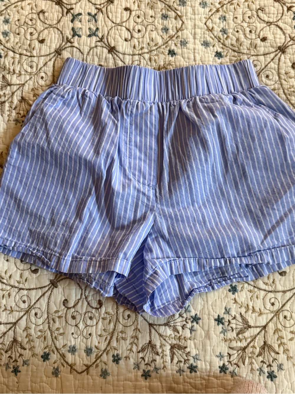 Forever 21 Blue & White Pinstripe Elastic Waist Shorts